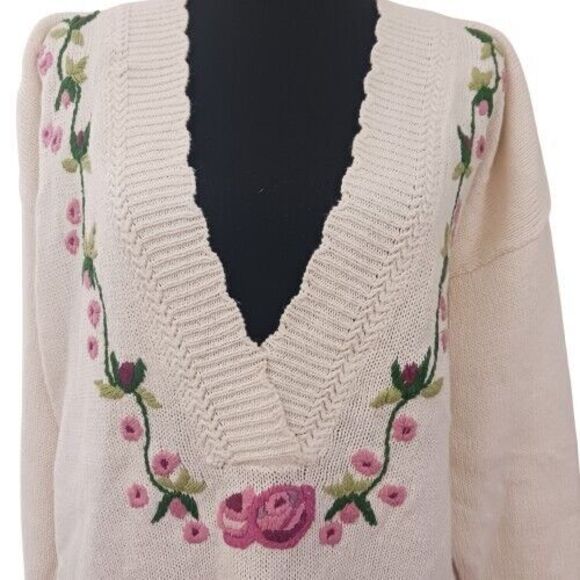 Vtg Victoria Jones Sweater Womens Medium Embroidered Floral V Neck Beige Pink - Picture 2 of 8